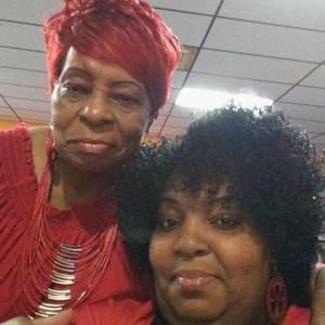 Meet your Posher, Yolanda